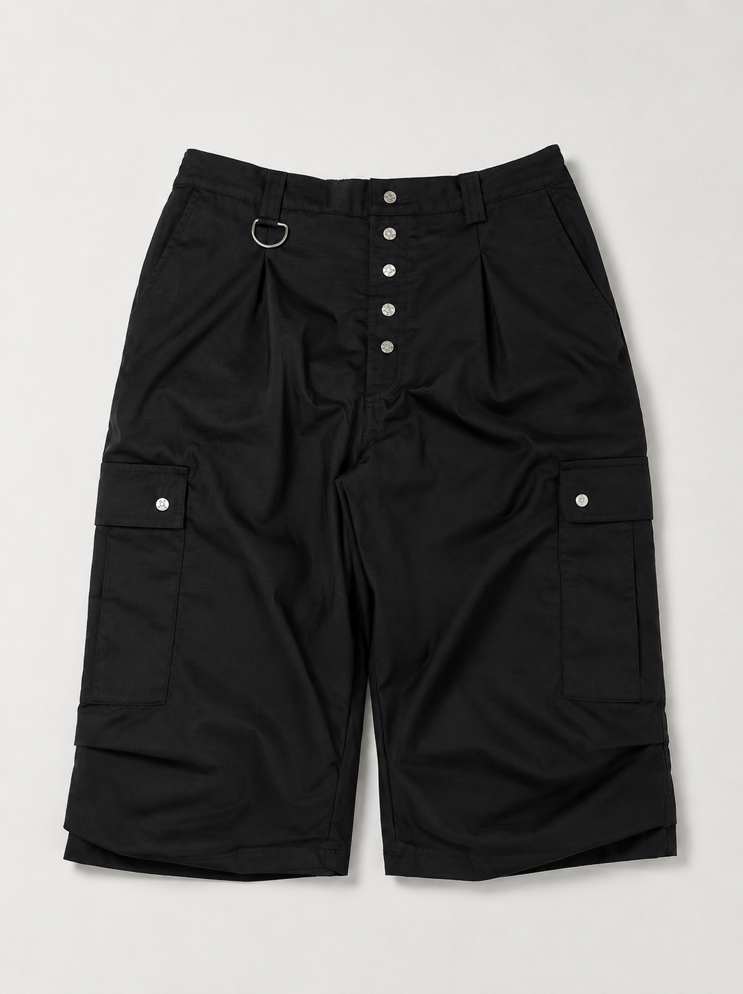 BLACK CARGO SHORTS