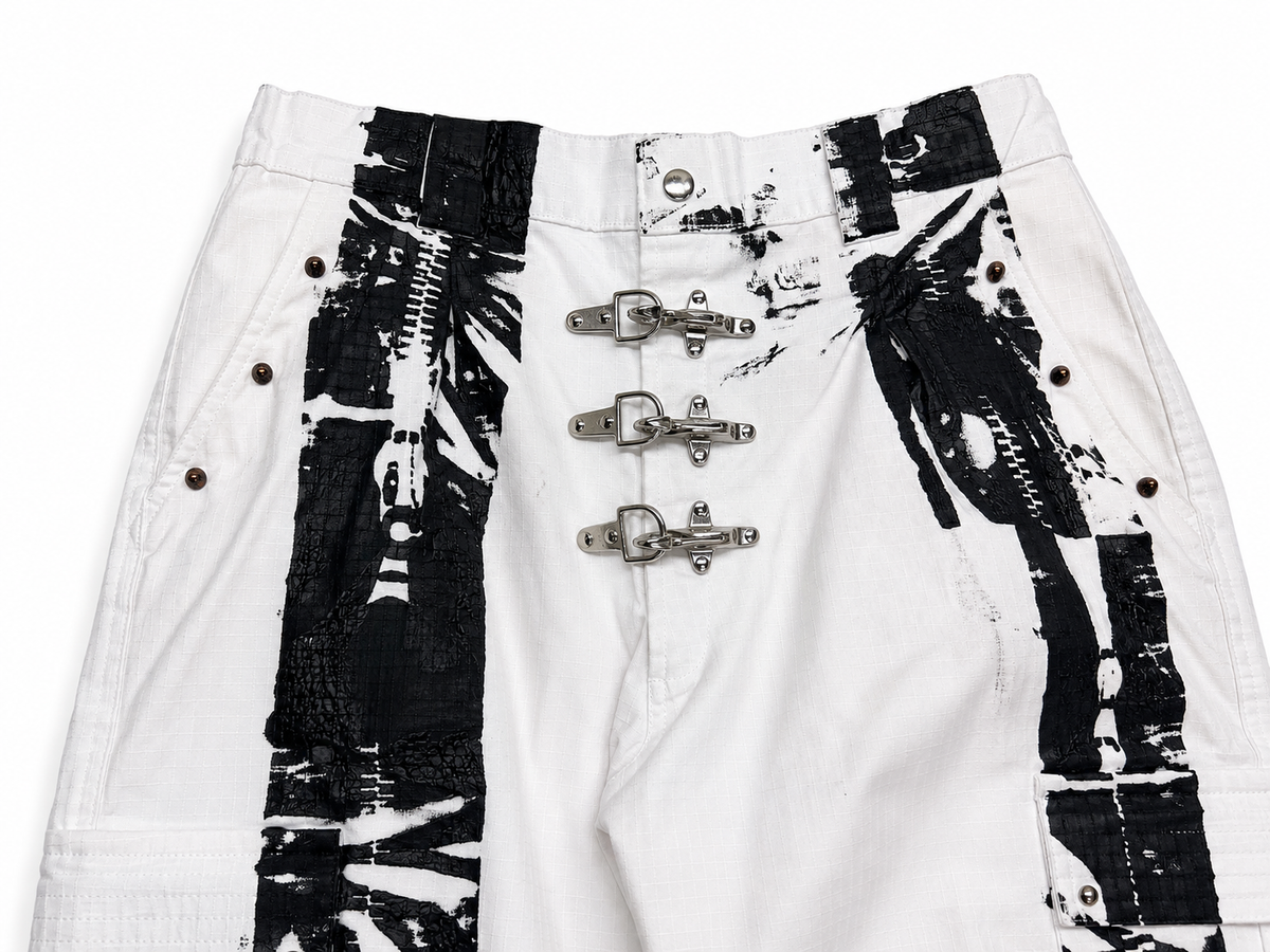 WHITE ZIPER CARGO PANTS - UMS 458-LL X AMORTRASH