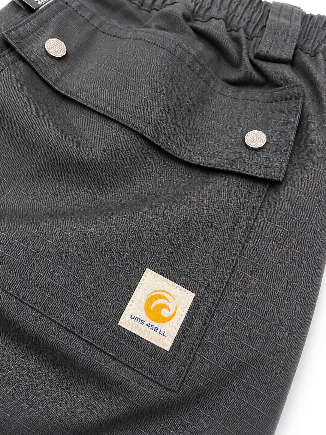 BLACK CARGO SHORTS