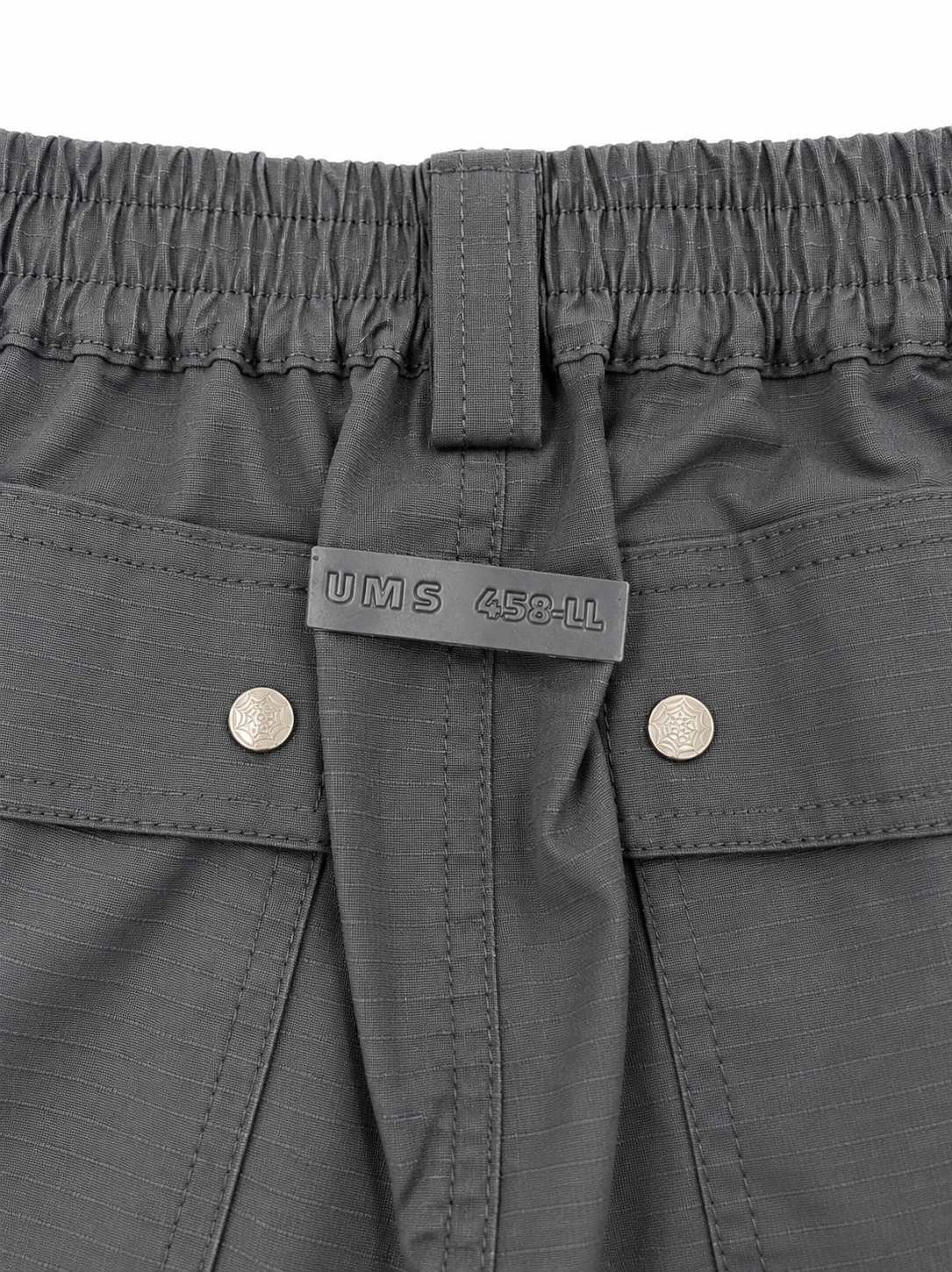 BLACK CARGO SHORTS