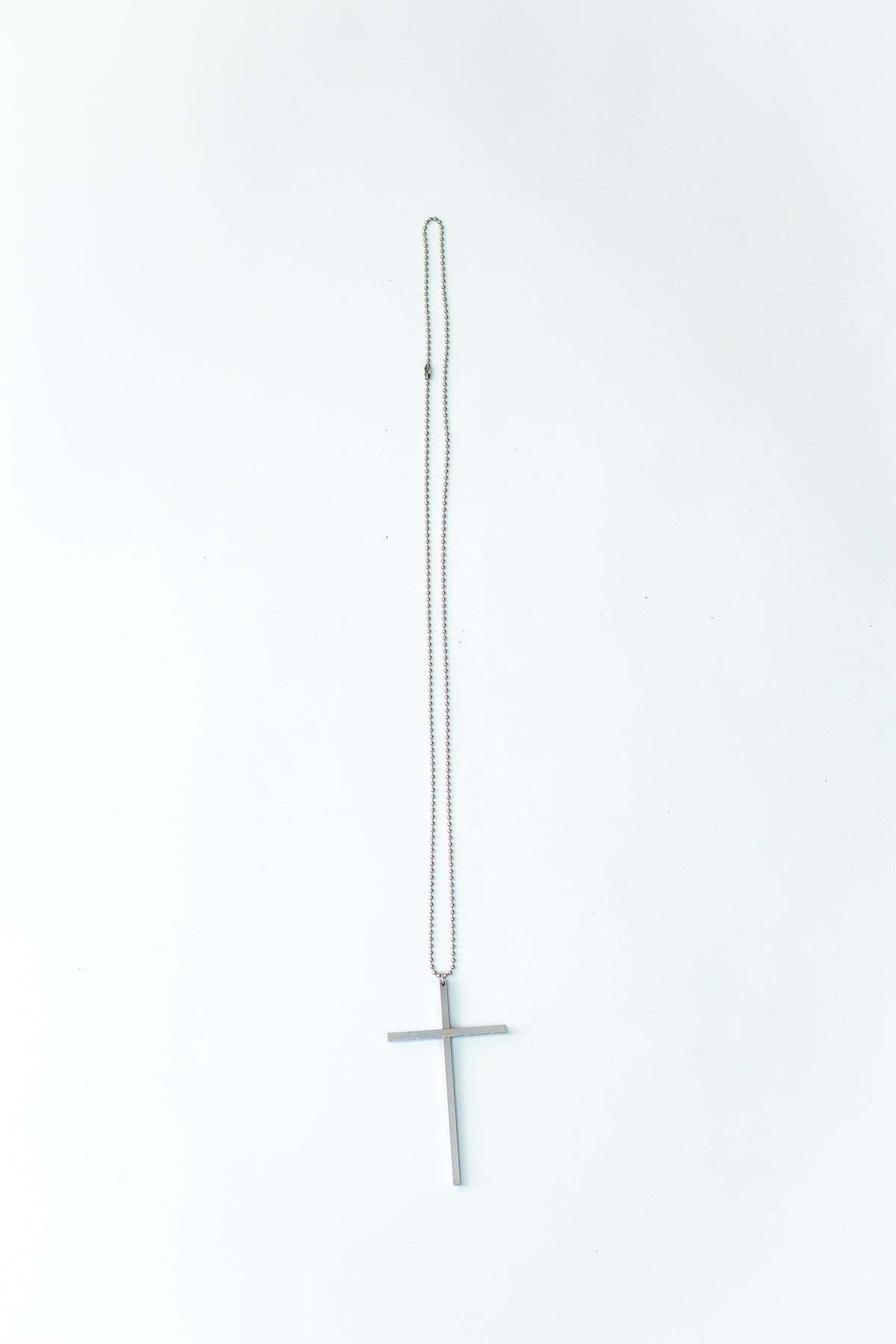 XXL METAL CROSS WITH BALL CHAIN