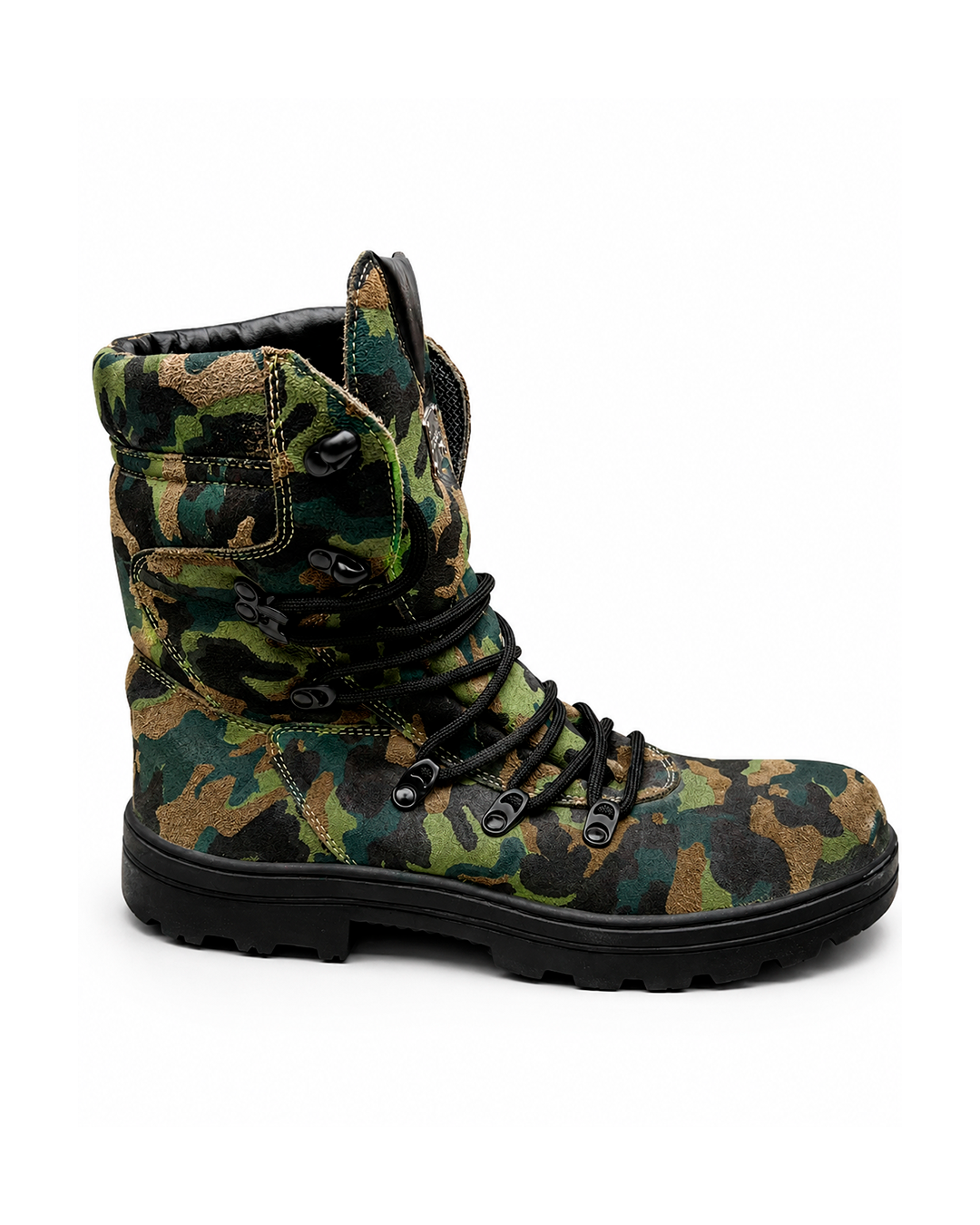 CAMO BOOTS